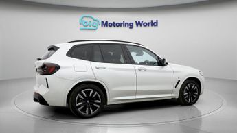 BMW iX3 M SPORT