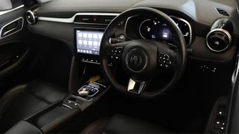 MG MG ZS TROPHY CONNECT