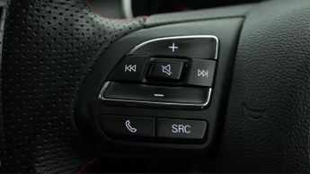 MG MG ZS TROPHY CONNECT