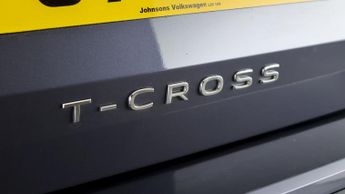 Volkswagen T-Cross LIFE TSI DSG