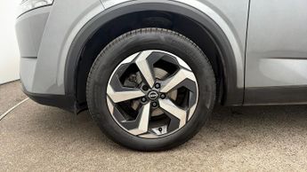 Nissan Qashqai DIG-T N-CONNECTA DCT