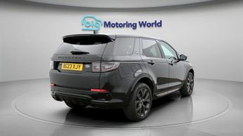 Land Rover Discovery Sport R-DYNAMIC SE