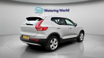 Volvo XC40 B3 CORE