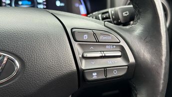 Hyundai KONA PREMIUM SE