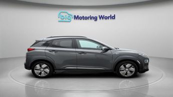 Hyundai KONA PREMIUM SE