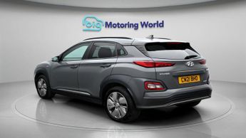 Hyundai KONA PREMIUM SE