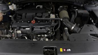 Hyundai TUCSON T-GDI SE CONNECT DCT