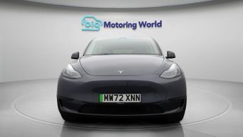 Tesla Model Y BASE