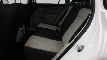 Volkswagen Tiguan ELEGANCE TSI DSG
