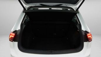 Volkswagen Tiguan ELEGANCE TSI DSG