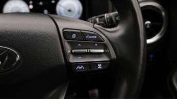 Hyundai KONA PREMIUM