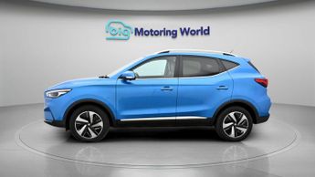 MG MG ZS TROPHY CONNECT