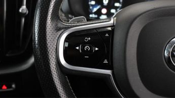 Volvo XC60 D4 R-DESIGN AWD