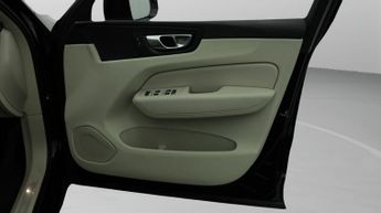 Volvo XC60 RECHARGE T6 CORE AWD