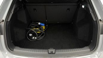Audi Q4 e-tron S LINE QUATTRO