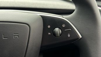 Tesla Model 3 MODEL 3