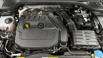 Volkswagen Golf R-LINE ETSI DSG