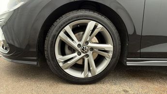 Volkswagen Golf R-LINE ETSI DSG