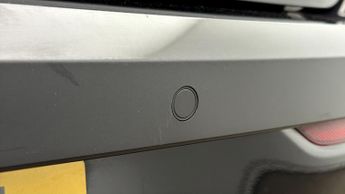 Volkswagen Golf R-LINE ETSI DSG