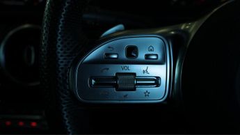 Mercedes-Benz CLA CLA 180 AMG LINE