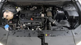 Hyundai TUCSON T-GDI SE CONNECT DCT