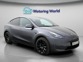 Tesla Model Y LONG RANGE AWD