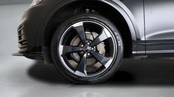 Audi Q5 TDI QUATTRO S LINE BLACK EDITION