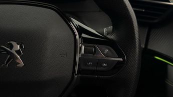 Peugeot E-2008 GT PREMIUM