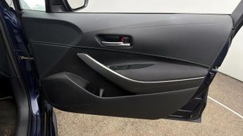 Toyota Corolla ICON TECH