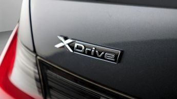 BMW 3 Series 330E XDRIVE SE PRO