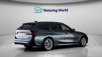 BMW 3 Series 330E XDRIVE SE PRO