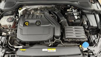 Volkswagen Golf R-LINE ETSI DSG