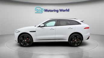 Jaguar F-PACE CHEQUERED FLAG AWD