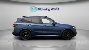 BMW iX3 M SPORT