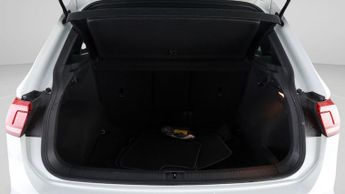 Volkswagen Tiguan R-LINE TSI DSG