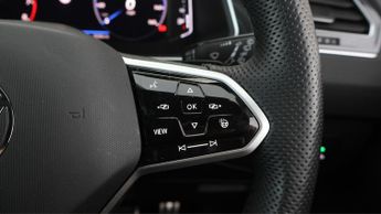 Volkswagen Tiguan R-LINE TSI DSG