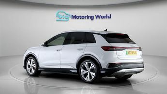 Audi Q4 e-tron S LINE