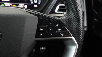 Audi Q4 e-tron S LINE