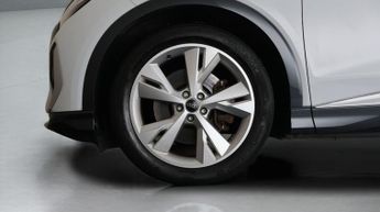Audi Q4 e-tron S LINE