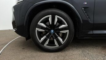BMW iX3 M SPORT