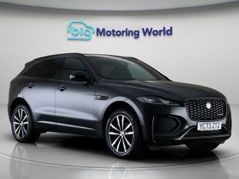 Jaguar F-Pace R-DYNAMIC SE BLACK