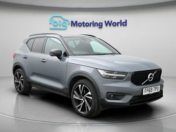 Volvo XC40 T4 R-DESIGN PRO