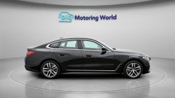 BMW i4 EDRIVE40 SPORT