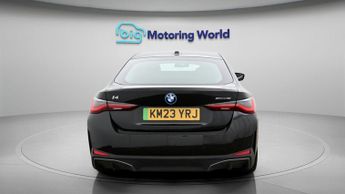 BMW i4 EDRIVE40 SPORT