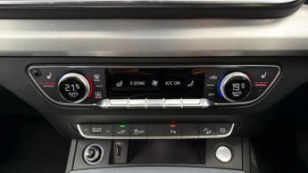 Audi Q5 TFSI E S LINE QUATTRO