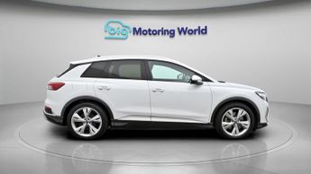 Audi Q4 e-tron S LINE