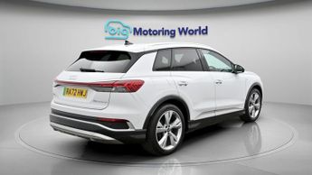 Audi Q4 e-tron S LINE