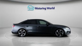 Audi A4 TFSI S LINE BLACK EDITION