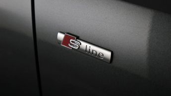 Audi A4 TFSI S LINE BLACK EDITION