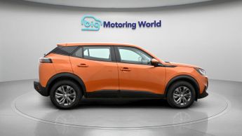 Peugeot E-2008 ACTIVE PREMIUM